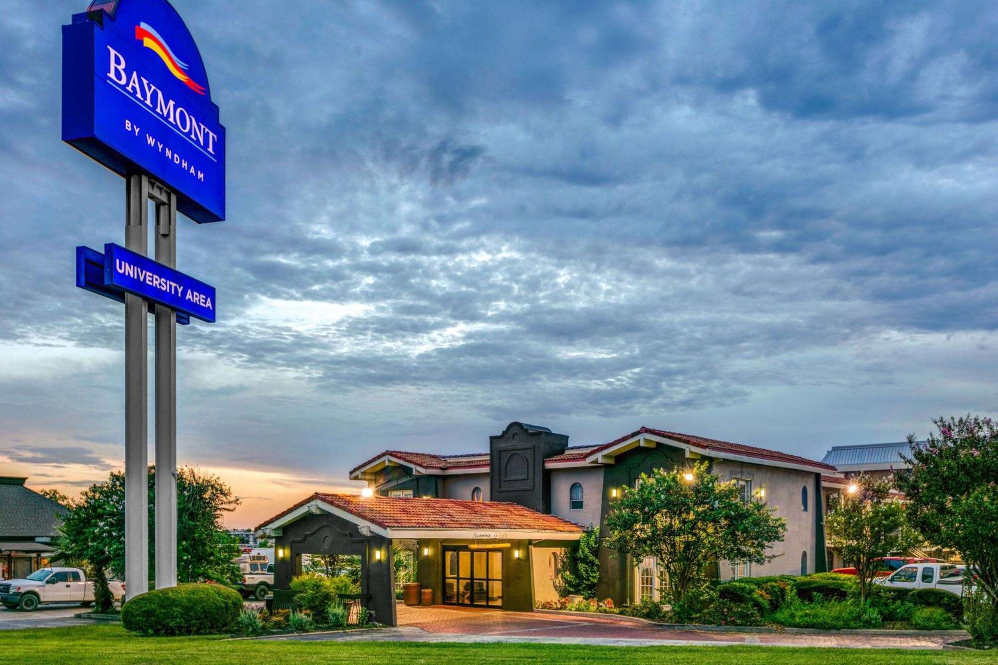 Baymont By Wyndham Austin University Area Luaran gambar
