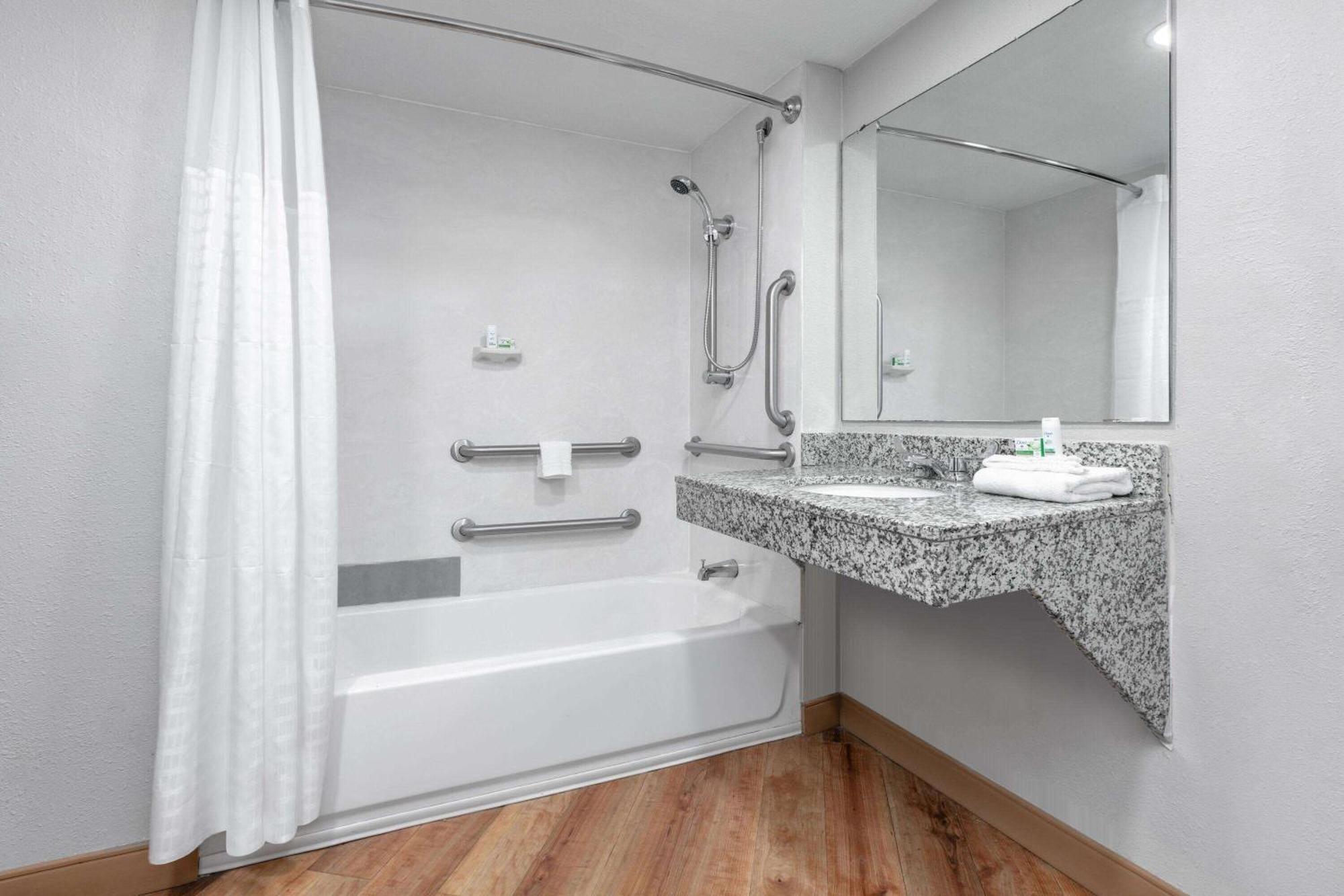 Baymont By Wyndham Austin University Area Luaran gambar