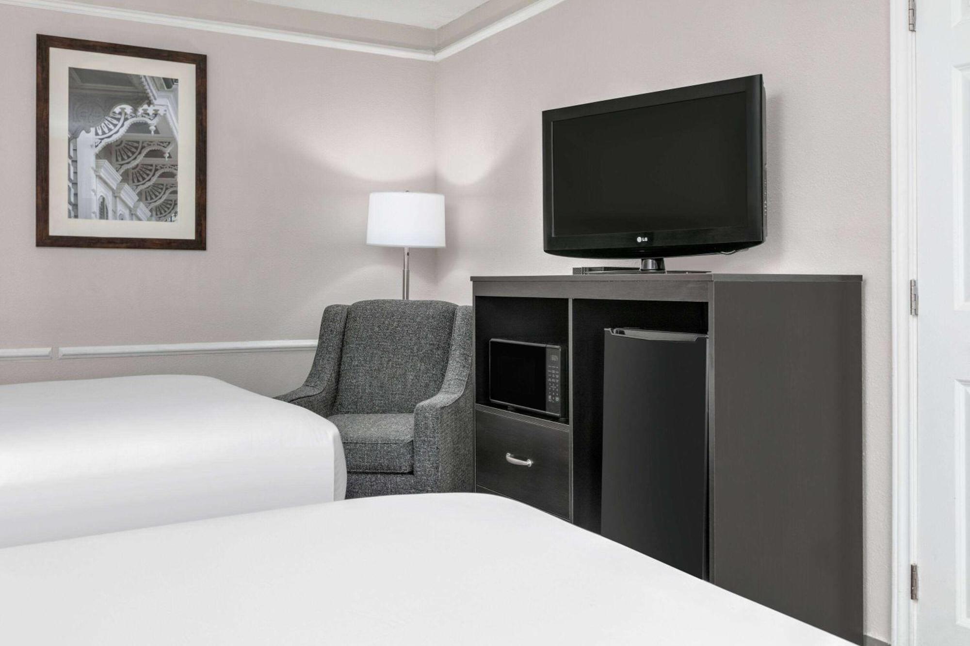 Baymont By Wyndham Austin University Area Luaran gambar
